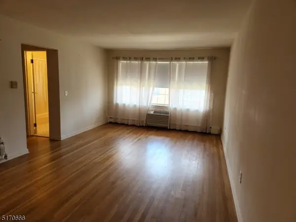 565 Grove St A-5 #A-5, Clifton City, NJ 07013