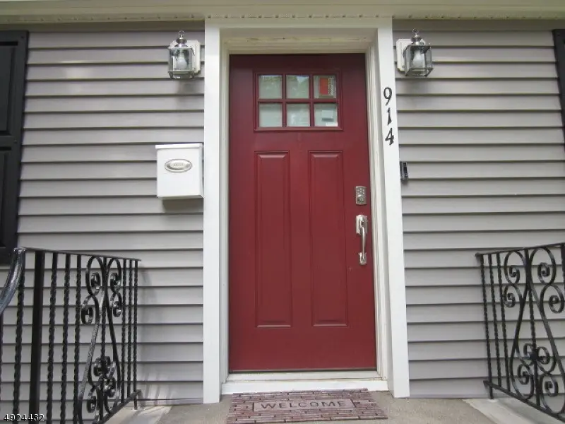 914 Oak St, Roselle, NJ 07203 - #1
