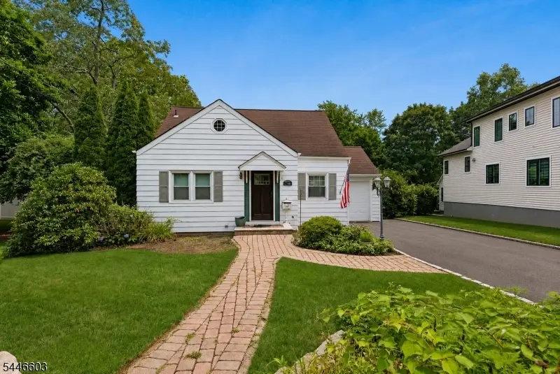 123 Hillside Ave, Livingston, NJ 07039 - #1
