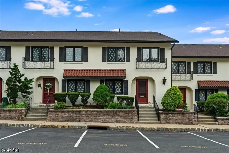 8G Dorado Dr #G, Morristown, NJ 07960 - #1