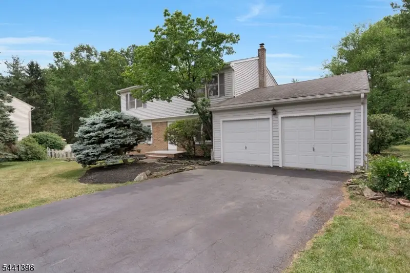 19 Renfro Rd, Franklin, NJ 08873 - #2