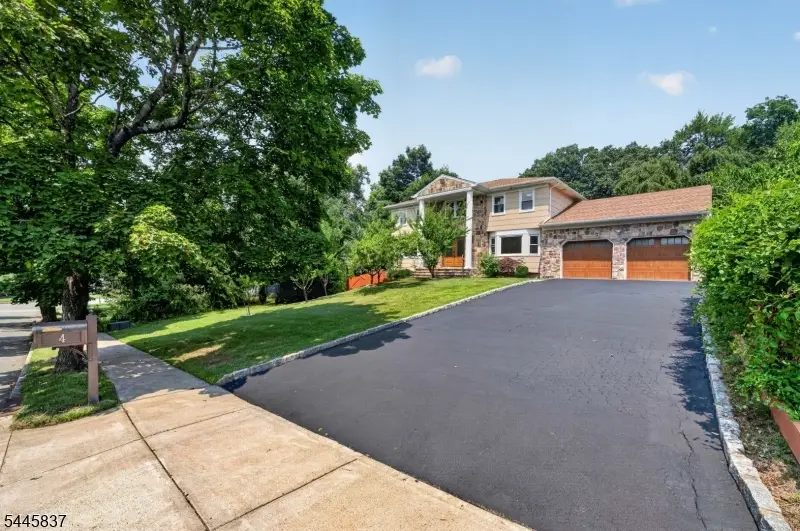4 Le Mans Pl, Montville, NJ 07045 - #2
