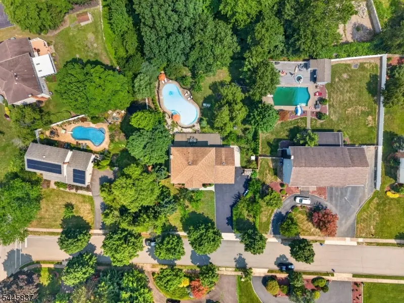 4 Le Mans Pl, Montville, NJ 07045 - #3