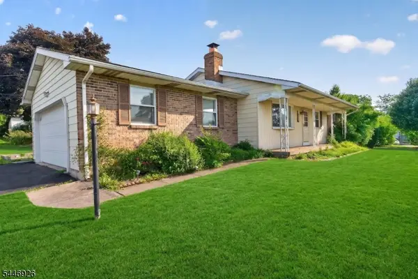 800 Baltimore St, Lopatcong Twp., NJ 08865