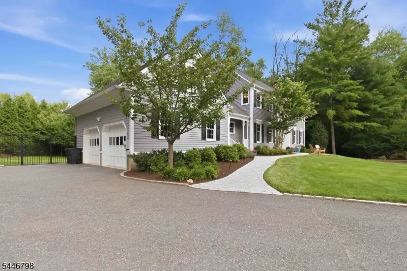 38 Woodmere Dr, Summit, NJ 07901 - #3