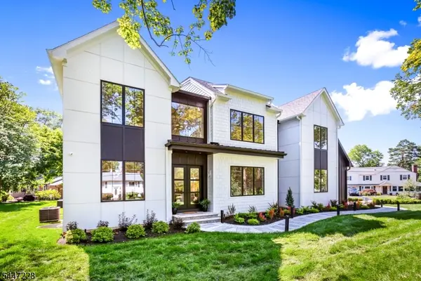 11 Florham Ave, Florham Park Boro, NJ 07932