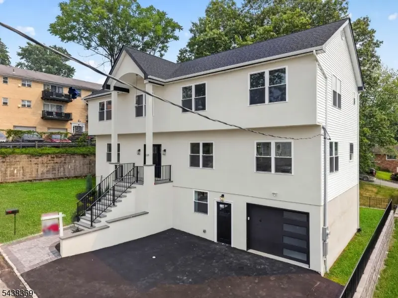 125 Cedarhurst Ave, Woodland Park, NJ 07424 - #3