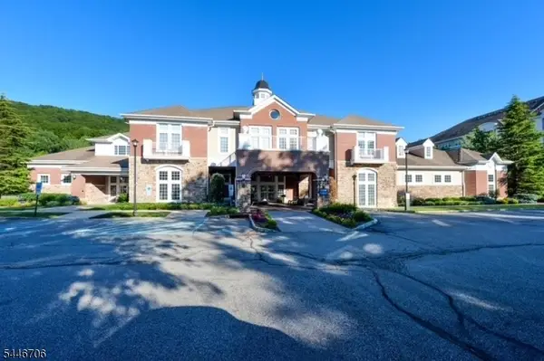 2107 Warrens Way #107, Wanaque Boro, NJ 07465