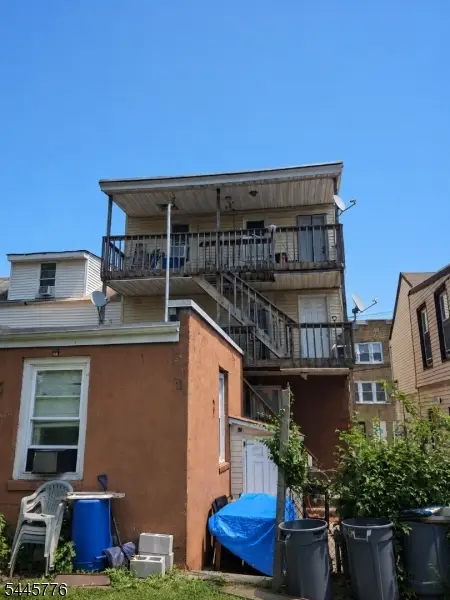 176 Beech St, Paterson, NJ 07501 - #3