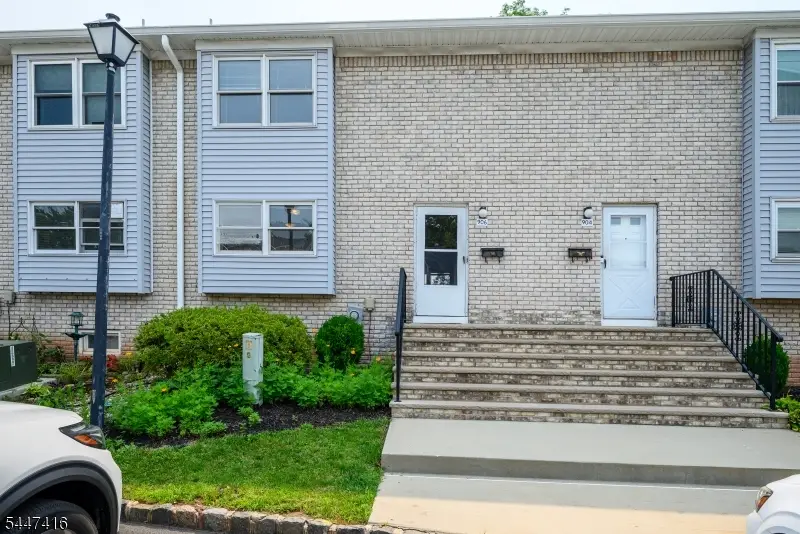 906 Robin Rd, Hillsborough, NJ 08844 - #1