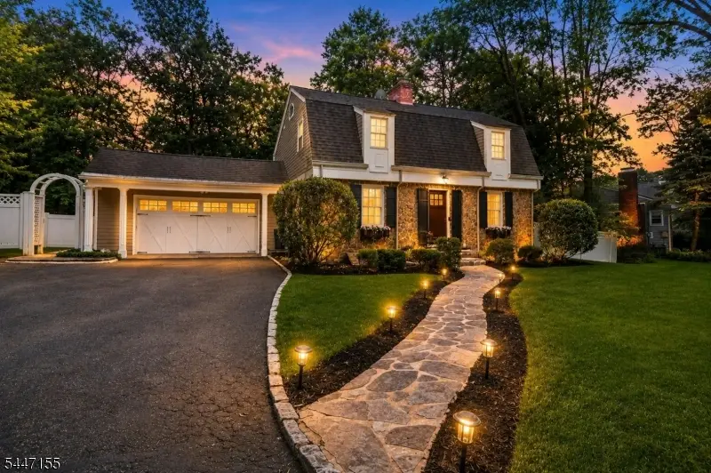 2640 Crest Ln, Scotch Plains, NJ 07076 - #1