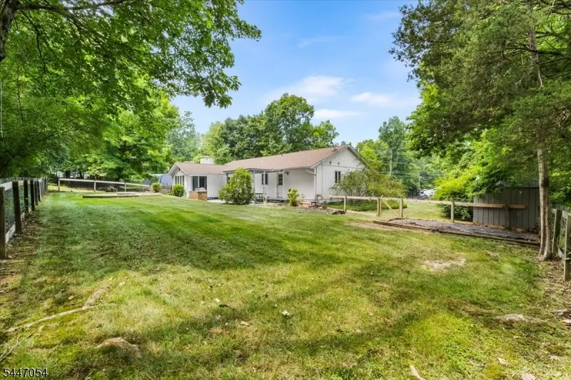 958 Cedar Dr, Stillwater, NJ 07860 - #2