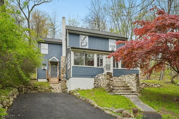 181 Orben Dr, Mount Arlington Boro, NJ 07850