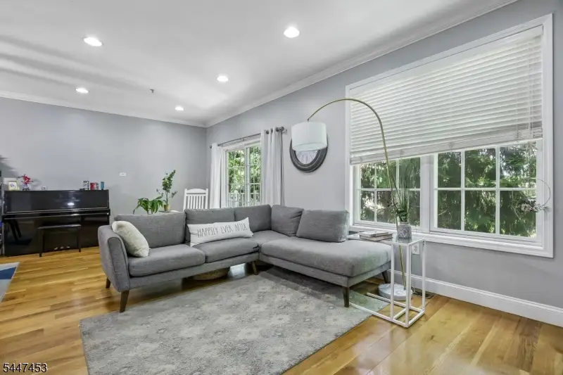 118 Donato Cir, Scotch Plains, NJ 07076 - #2