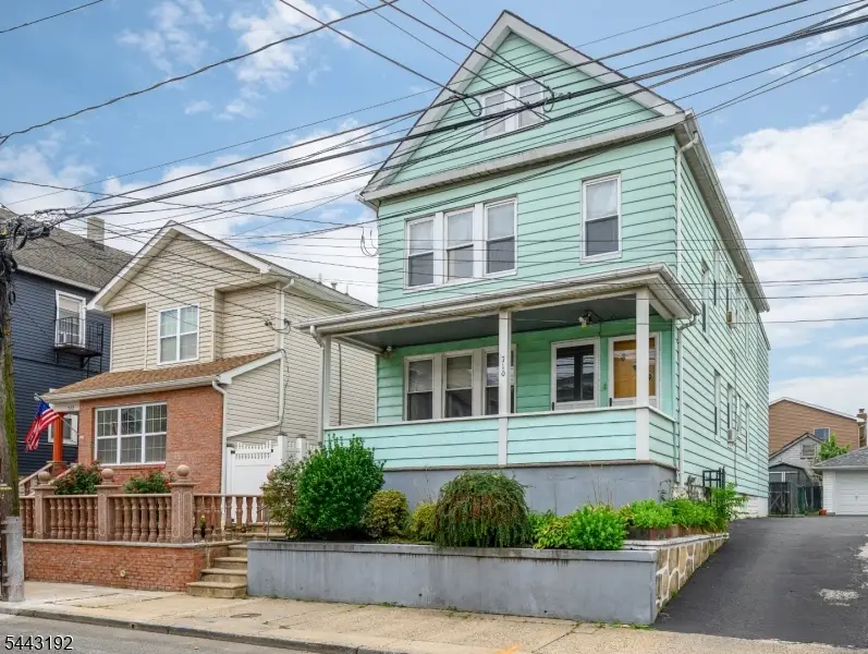 710 Mcgillvray Pl, Linden, NJ 07036 - #1