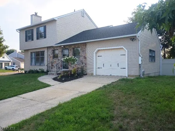 2 Boothbay Dr, Lower Twp., NJ 08204
