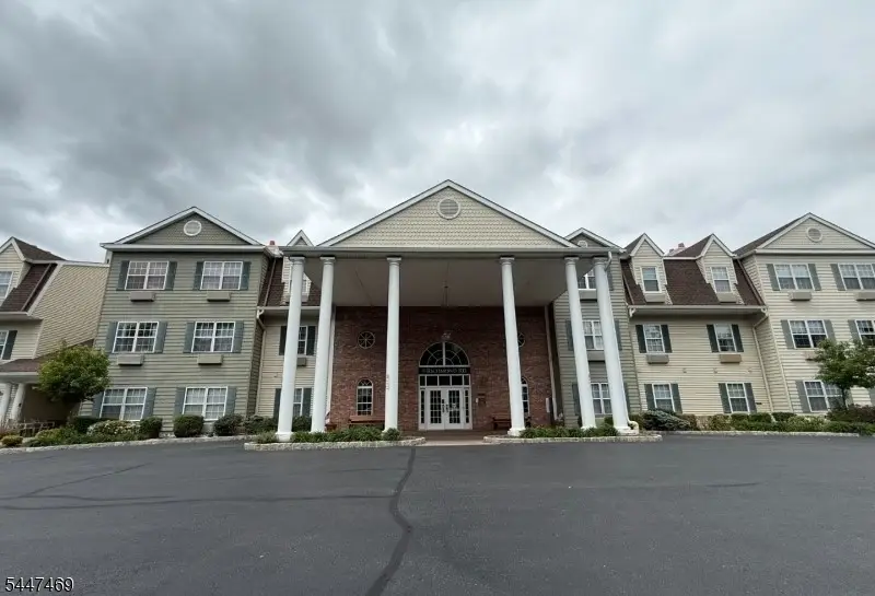 5409 Richmond Rd #409, West Milford, NJ 07480 - #2