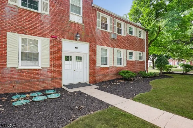 46 F Parkway Village, Cranford, NJ 07016 - #2