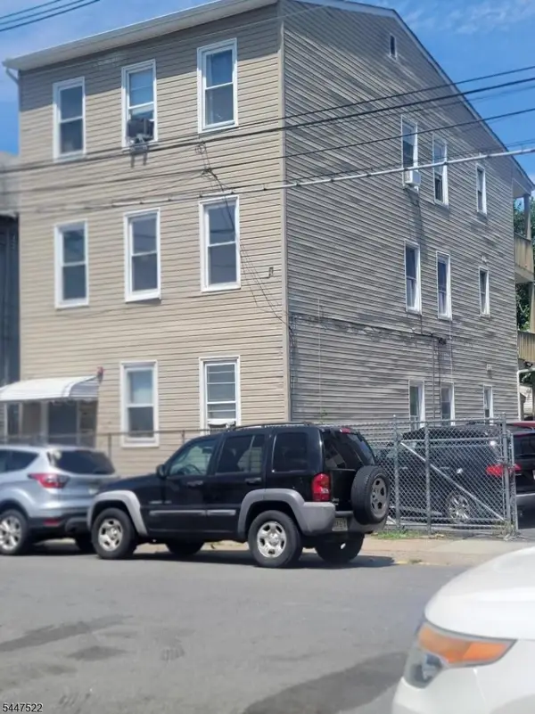 40 Manchester Ave, Paterson City, NJ 07502