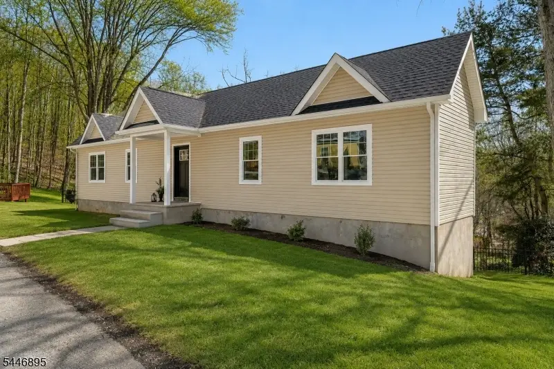 48 Northwood Dr, High Bridge, NJ 08829 - #2
