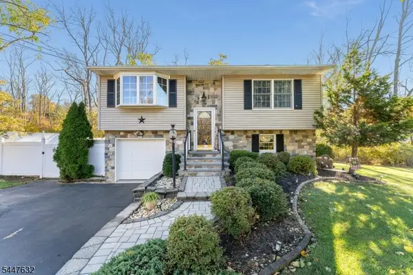 36 Mackenzie Rd, Hampton Boro, NJ 08827