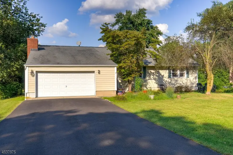 29 1st St, Franklin, NJ 08873 - #1
