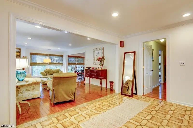 29 1st St, Franklin, NJ 08873 - #3