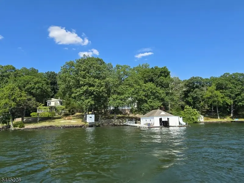 54 Halsey Is, Lake Hopatcong, NJ 07849 - #1