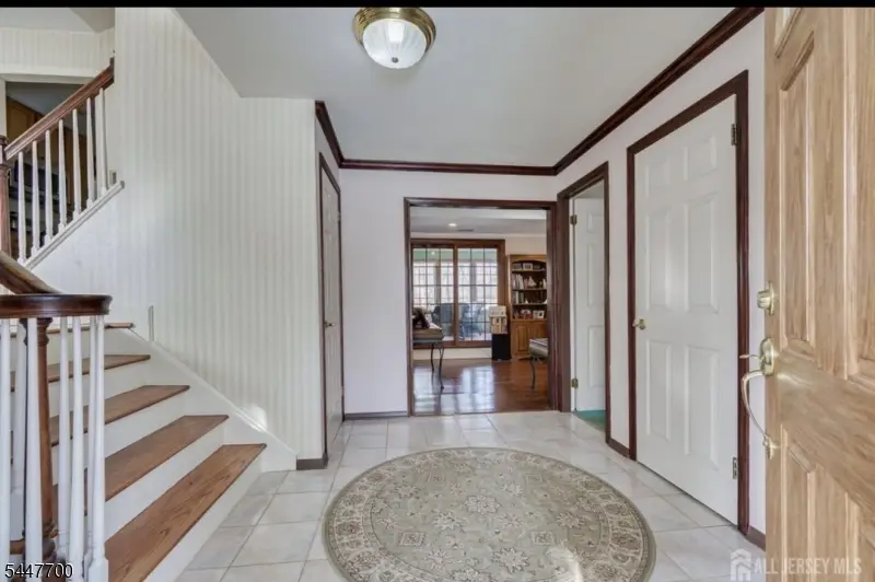 19 Annette Dr, Edison, NJ 08820 - #3