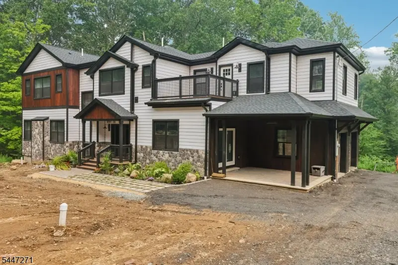 49 Northwood Rd, Hopatcong, NJ 07849 - #2