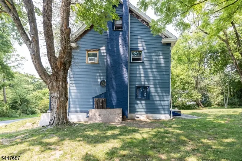 30 Henderson St, Oxford, NJ 07863 - #3