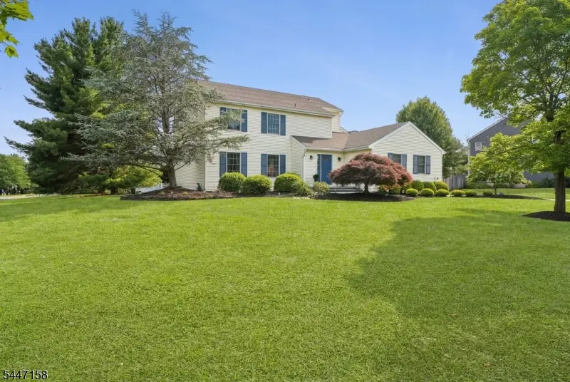 1 Witzling Ct, Raritan, NJ 08822 - #2