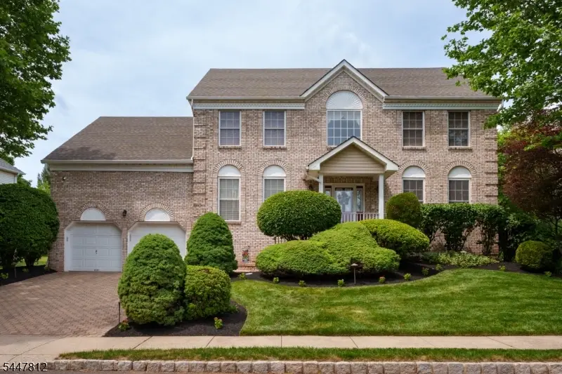 4 Muirhead Ct, Belle Mead, NJ 08502 - #1