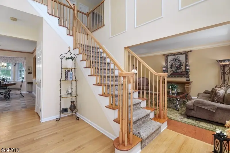 4 Muirhead Ct, Belle Mead, NJ 08502 - #2