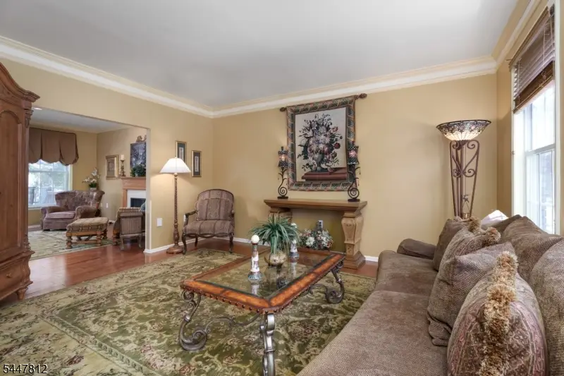 4 Muirhead Ct, Belle Mead, NJ 08502 - #3