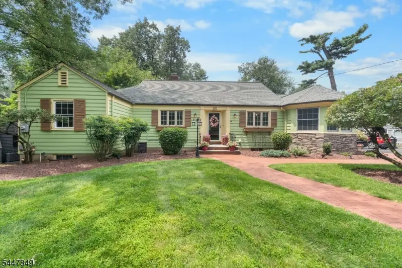 950 Belvidere, Plainfield, NJ 07060 - #1