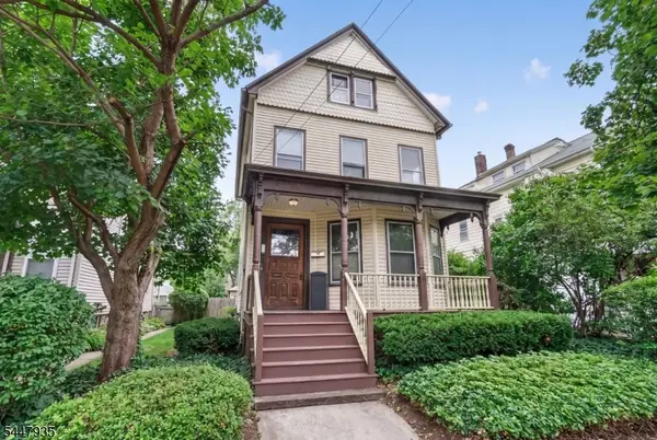81 Louis St, New Brunswick City, NJ 08901