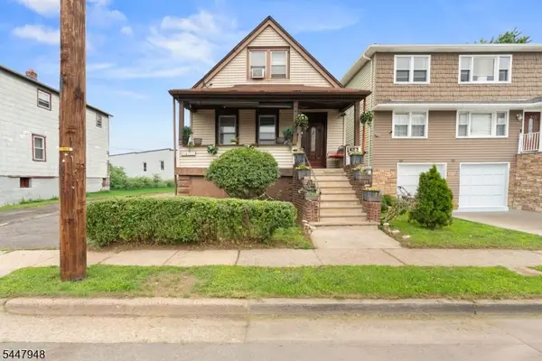 1522 Bower St, Linden City, NJ 07036