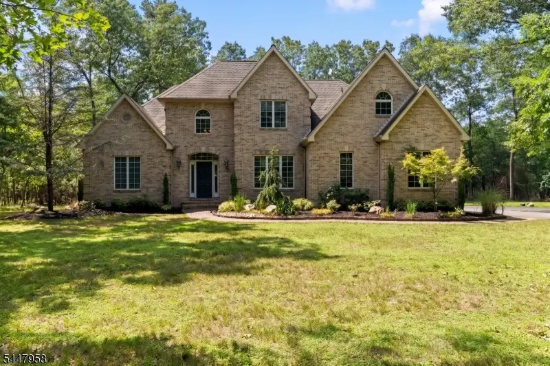 7 Harmony Ct, Southampton, NJ 08088 - #1
