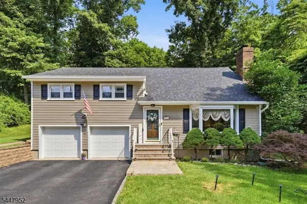5 La Malfa Rd, Randolph Twp., NJ 07869
