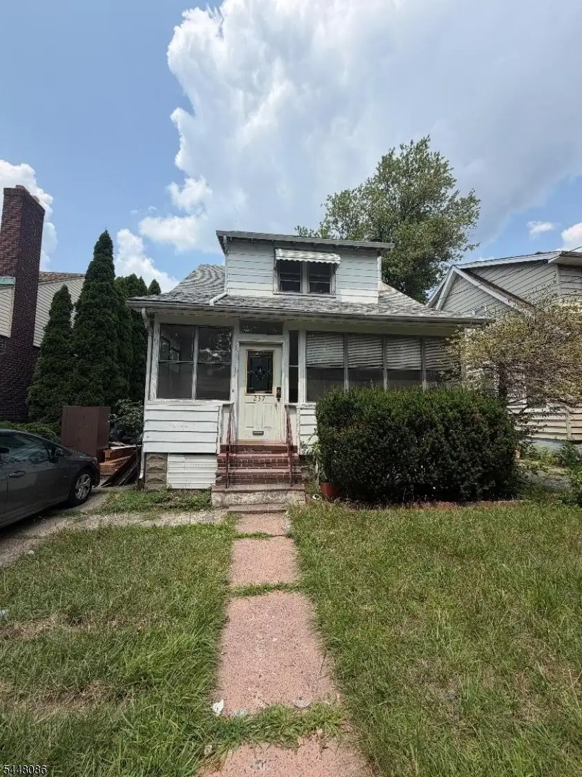 237 Maryland Ave, Paterson, NJ 07503 - #1