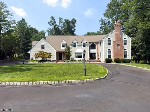 21 Round Top Rd, Warren Twp., NJ 07059