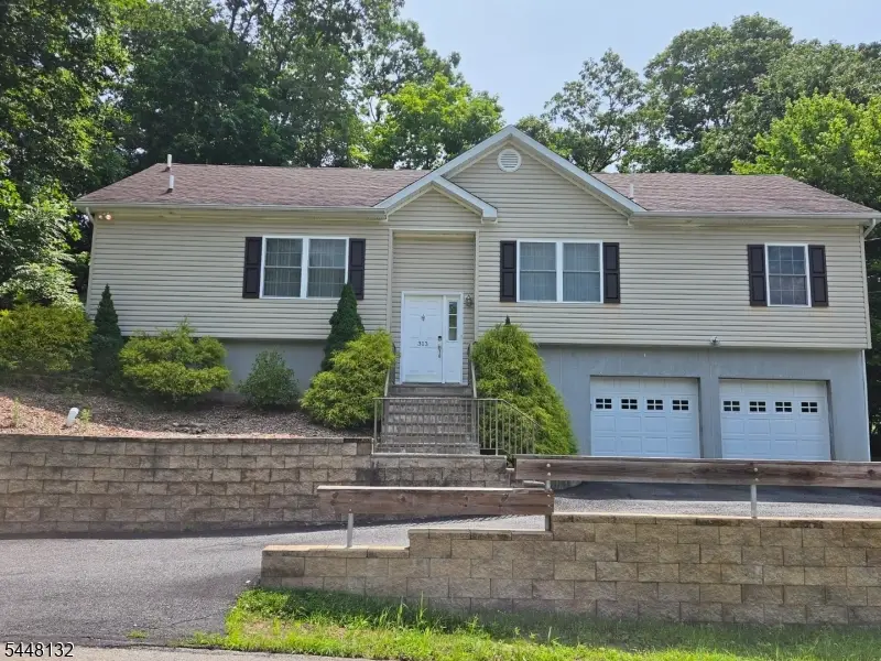313 Brown Trl, Hopatcong, NJ 07843 - #1
