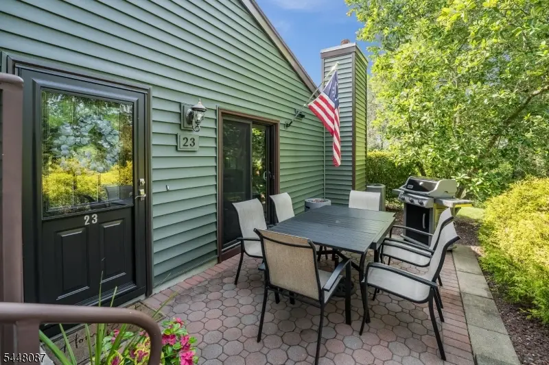 23 Highland Cir, Clinton, NJ 08809 - #2