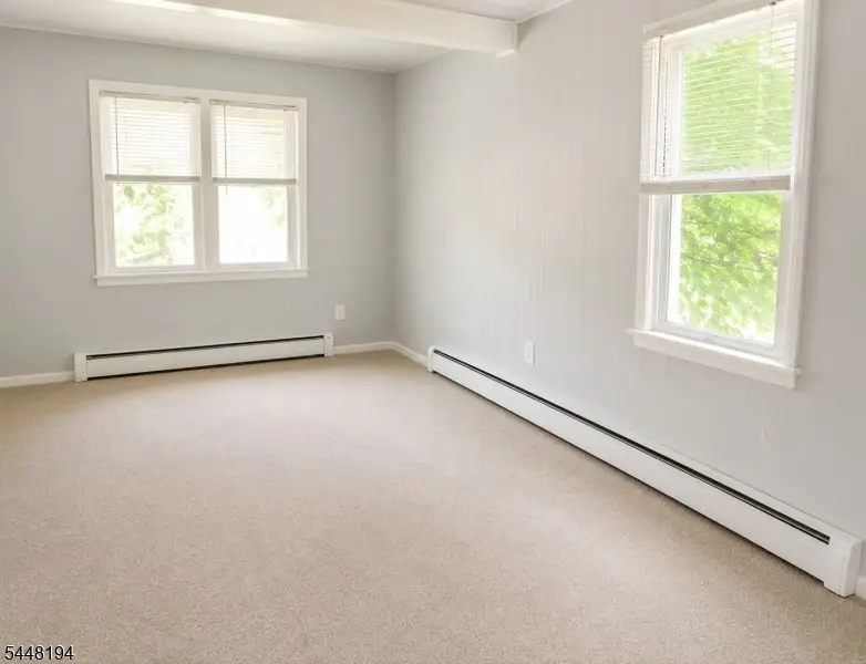 89 Linden St, Bradley Gardens, NJ 08807 - #2