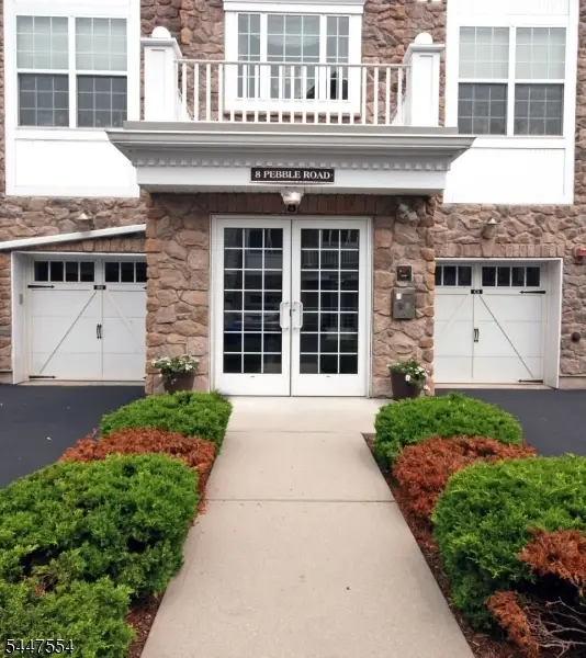 8 Pebble Rd #C2, Woodland Park, NJ 07424