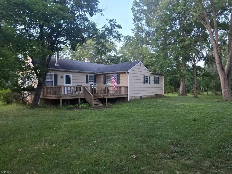 41 School Rd, Whitehouse Station, NJ 08889 - #3