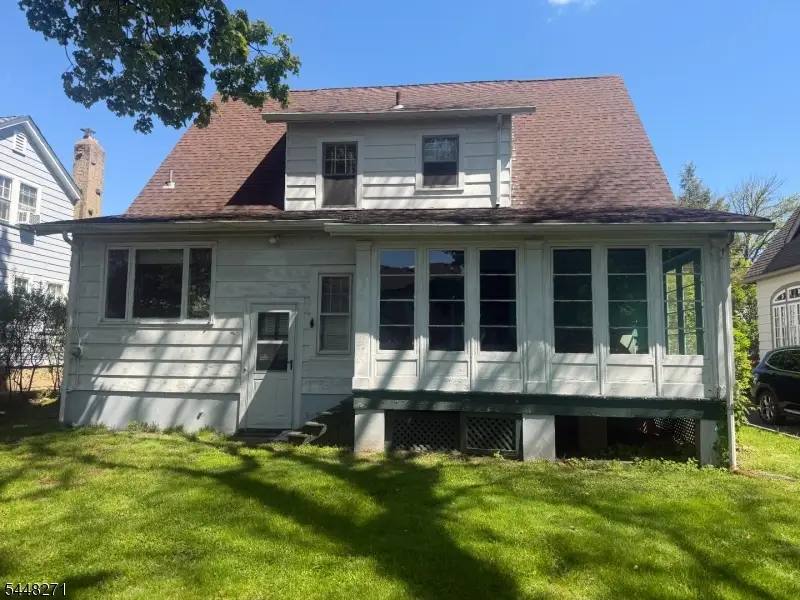 904 Ridgewood Rd, Millburn, NJ 07041 - #2