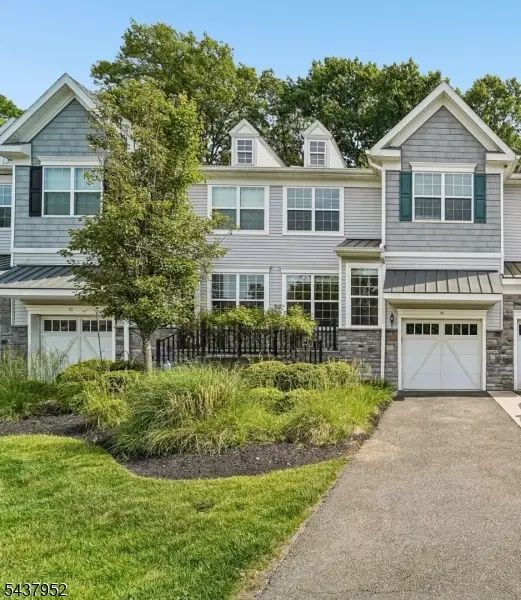 24 Pineview Dr, Waldwick, NJ 07463 - #1