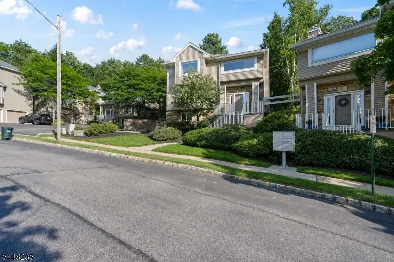 76 Blackburne Ter, West Orange, NJ 07052 - #2